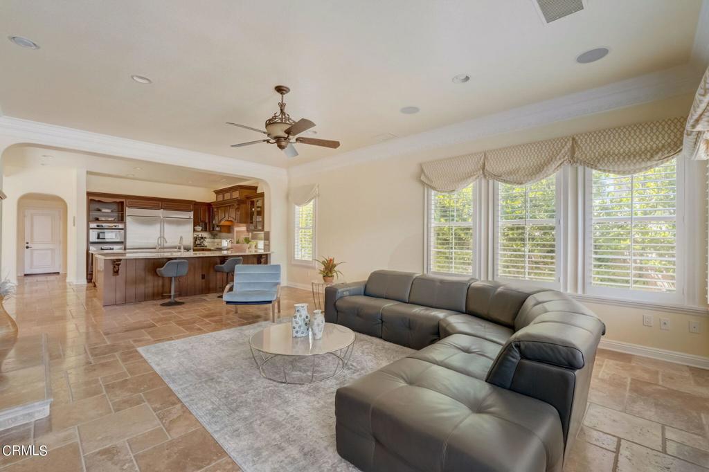 1204 Arroyo View Street