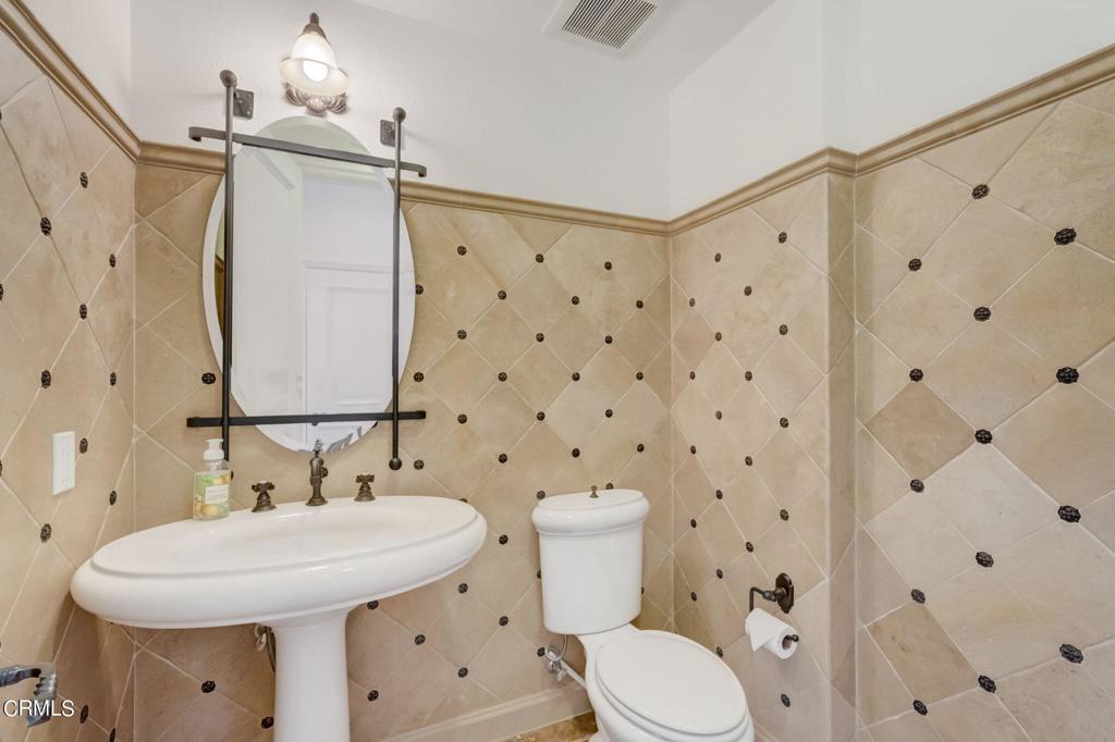 1204 Arroyo View Street