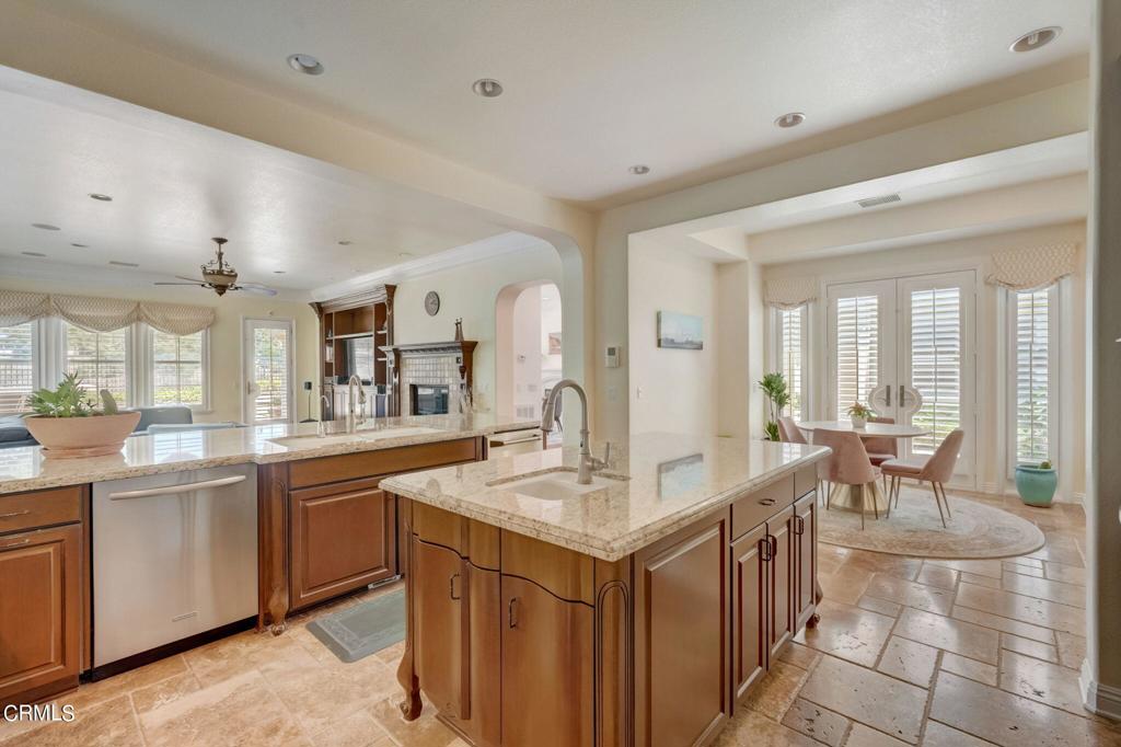 1204 Arroyo View Street