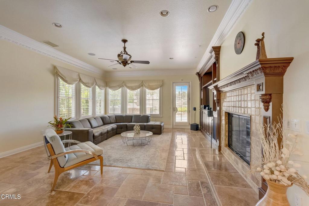 1204 Arroyo View Street