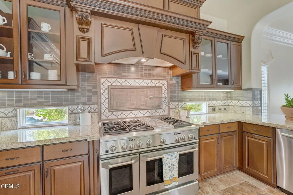 1204 Arroyo View Street