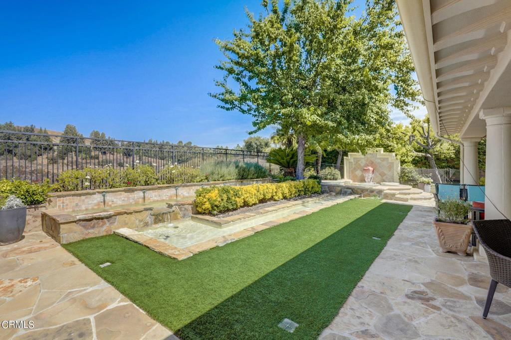 1204 Arroyo View Street