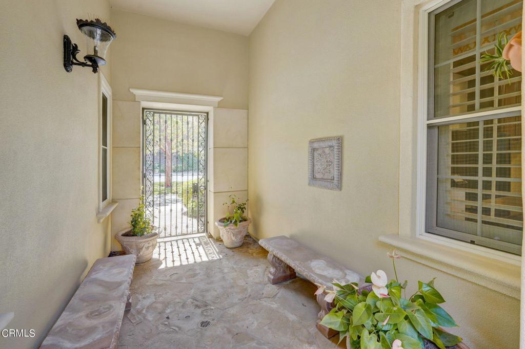 1204 Arroyo View Street