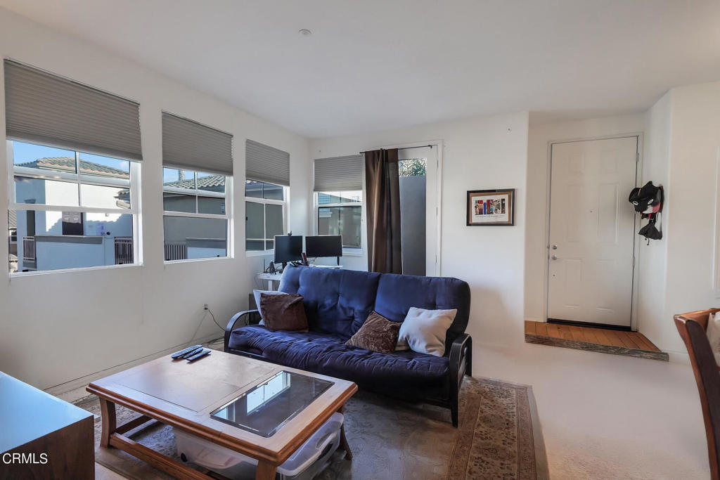 242 Riverdale Court 826