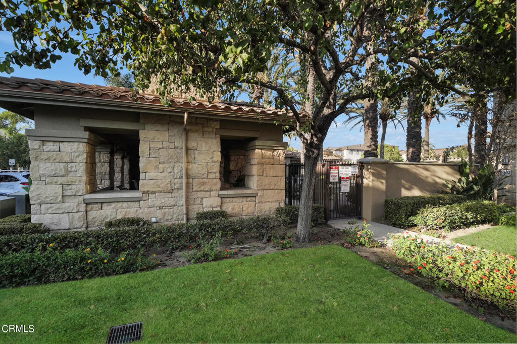 242 Riverdale Court 826