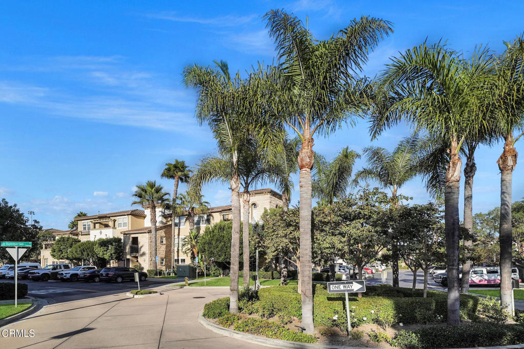 242 Riverdale Court 826