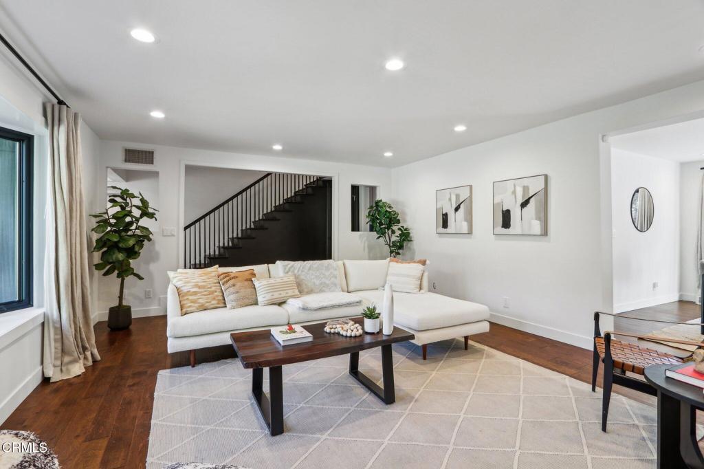 4123 Patrick Henry Place