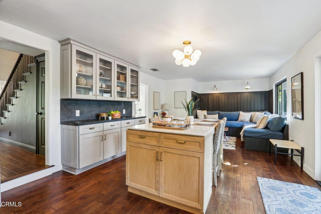 4123 Patrick Henry Place