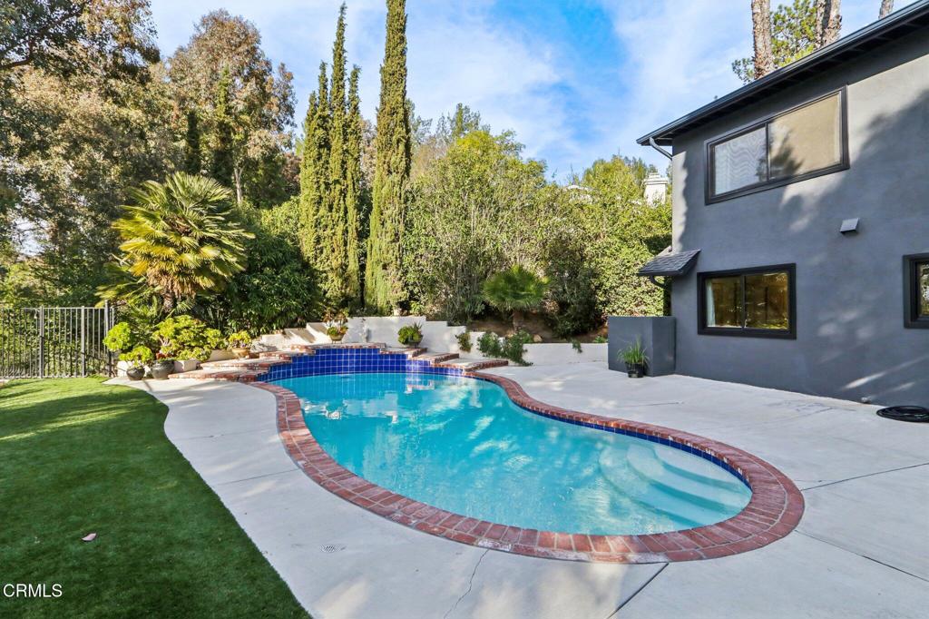 4123 Patrick Henry Place