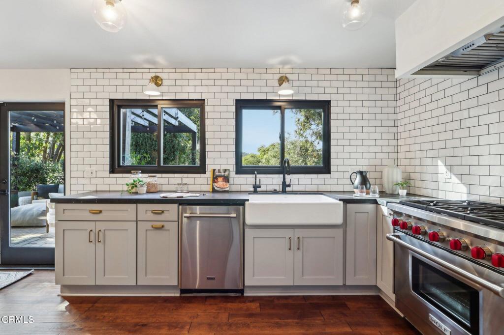 4123 Patrick Henry Place