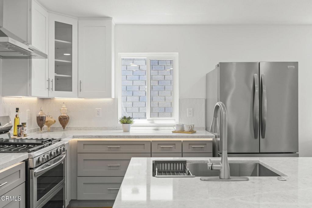 152 Los Angeles Avenue