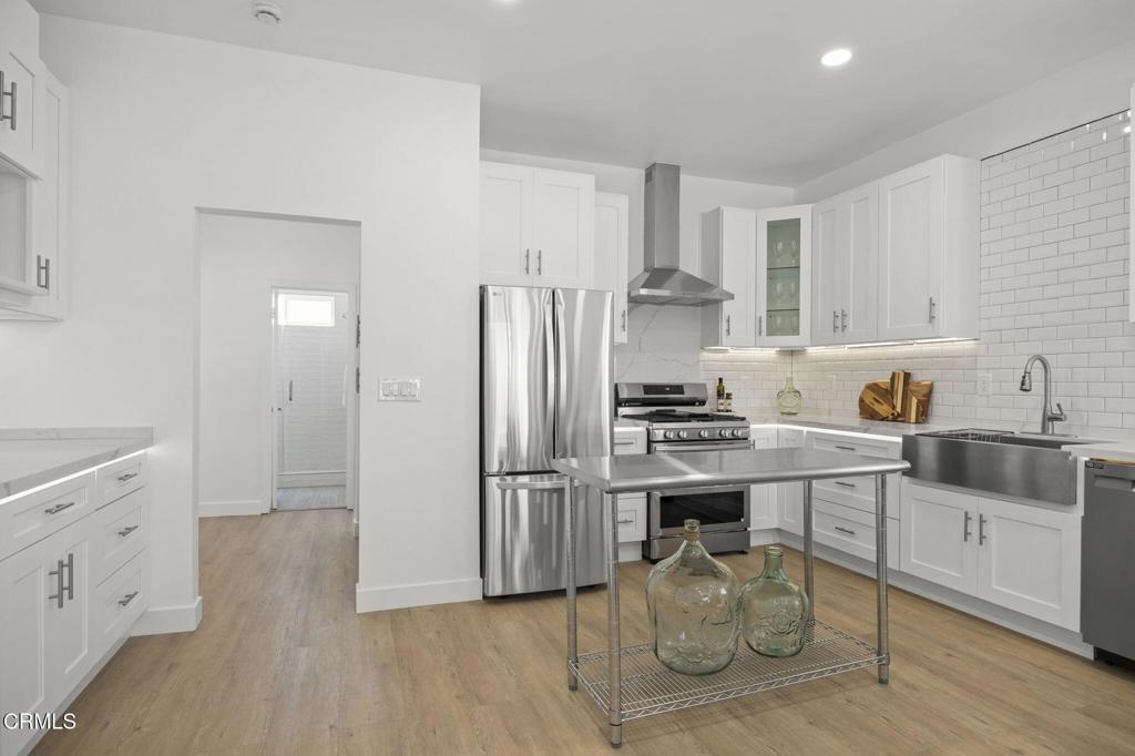 152 Los Angeles Avenue