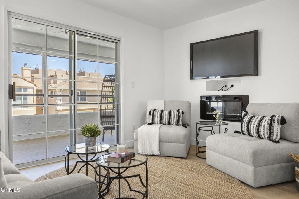 152 Los Angeles Avenue