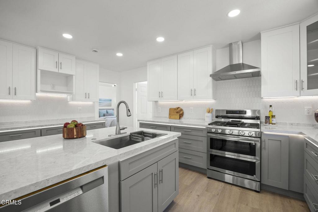 152 Los Angeles Avenue