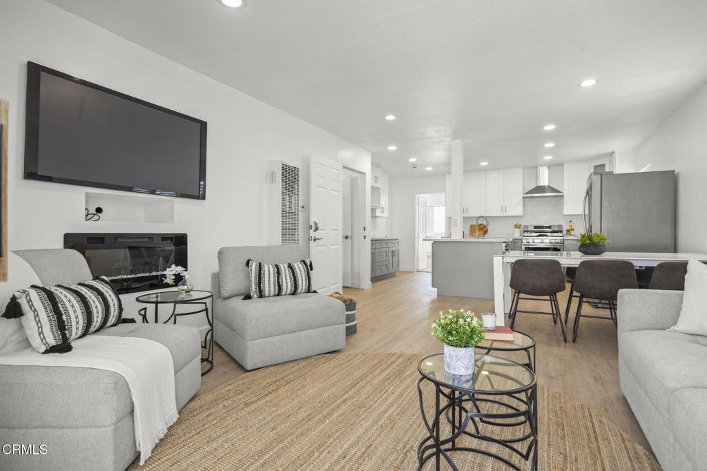 152 Los Angeles Avenue