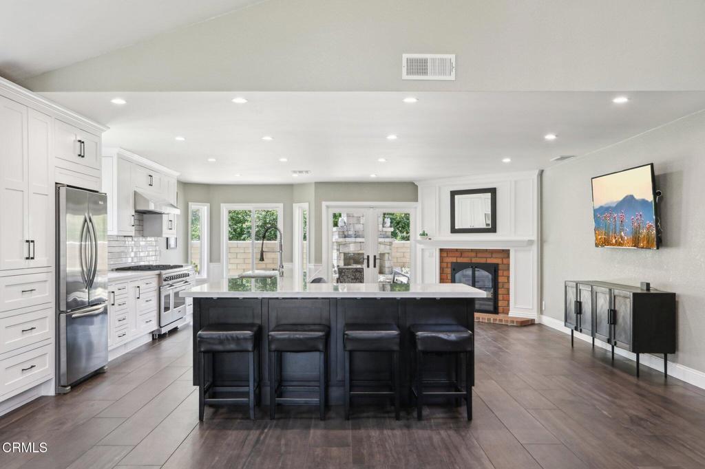 5406 luis Drive