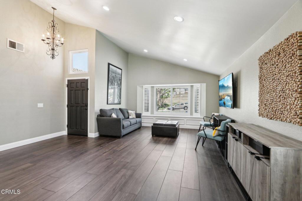 5406 luis Drive