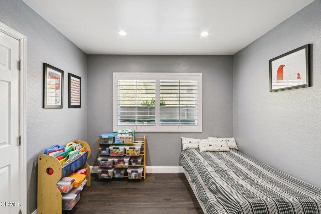 5406 luis Drive