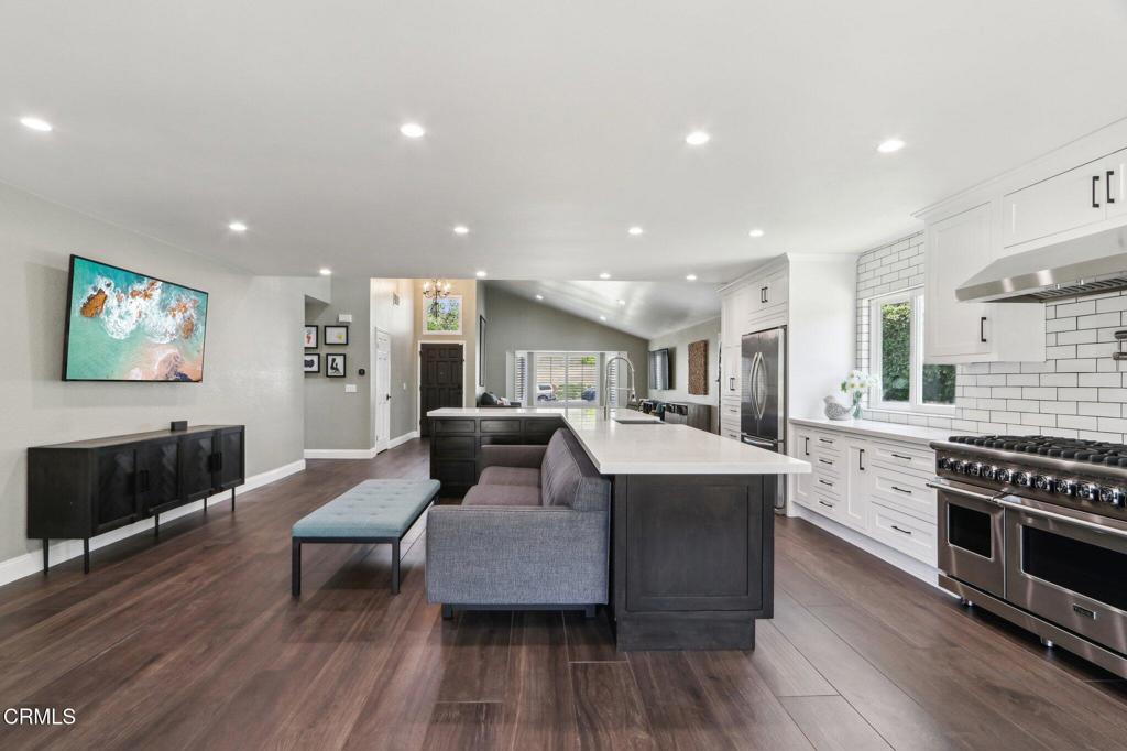 5406 luis Drive