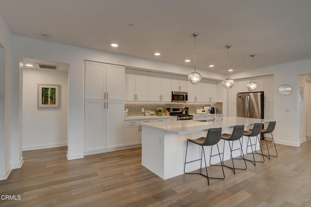 2810 Wagon Wheel Road 304