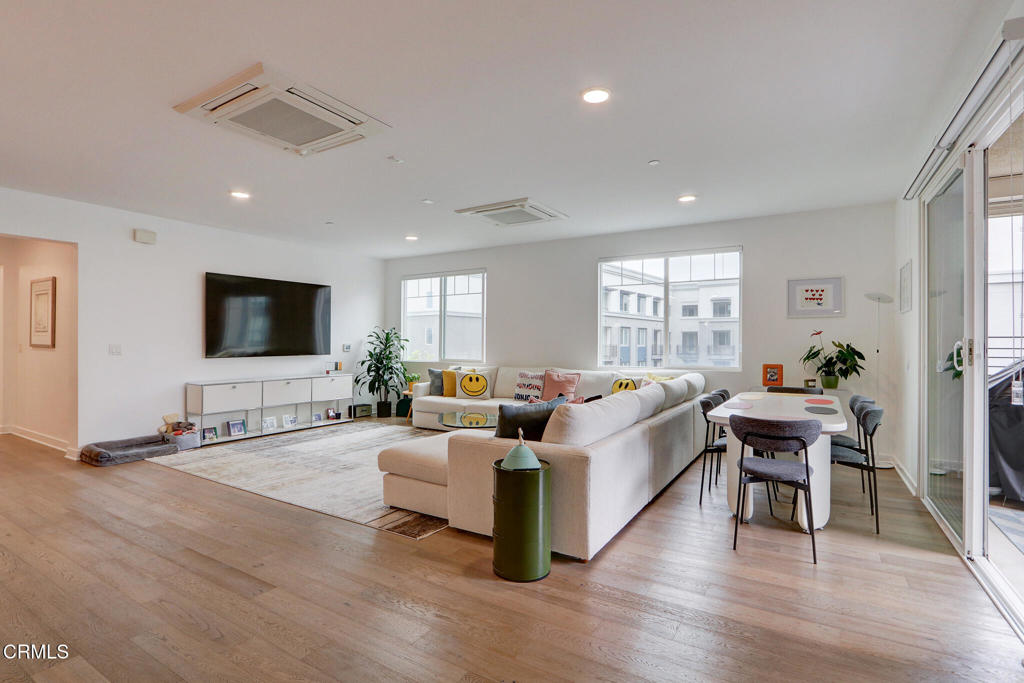 2810 Wagon Wheel Road 304