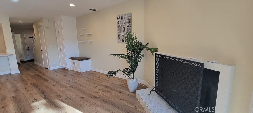 9906 Owensmouth Avenue 32