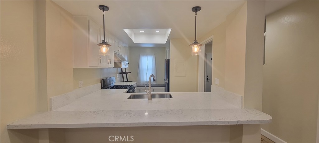 9906 Owensmouth Avenue 32