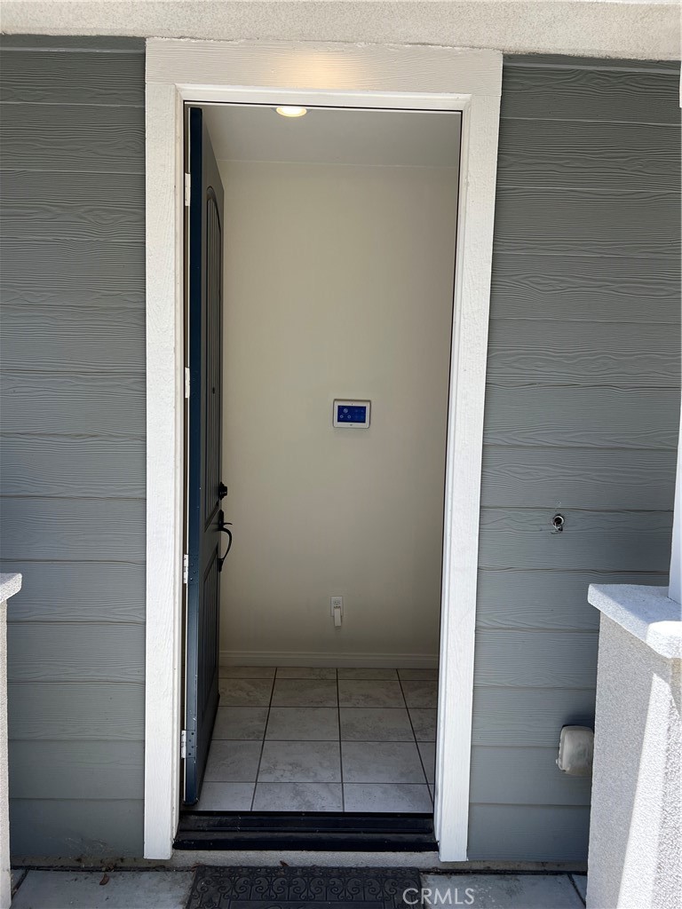 2061 E Sentinel Privado