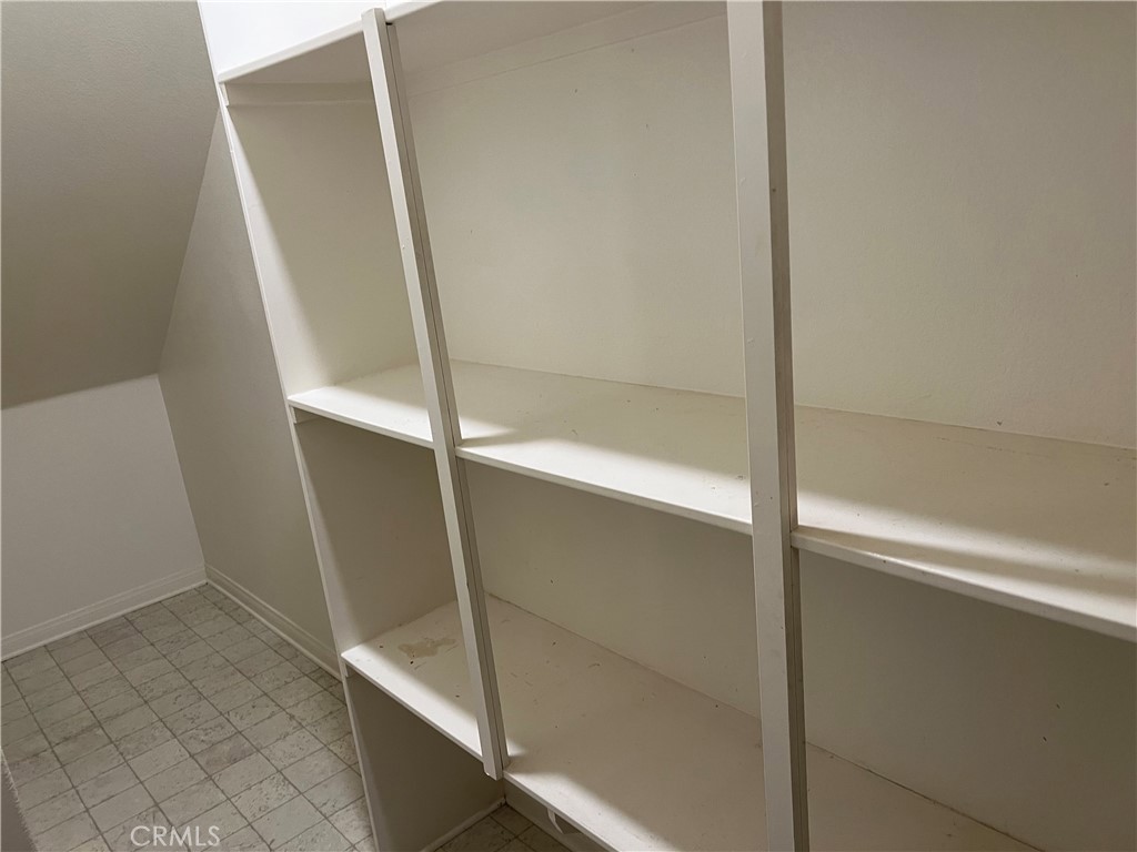 2061 E Sentinel Privado