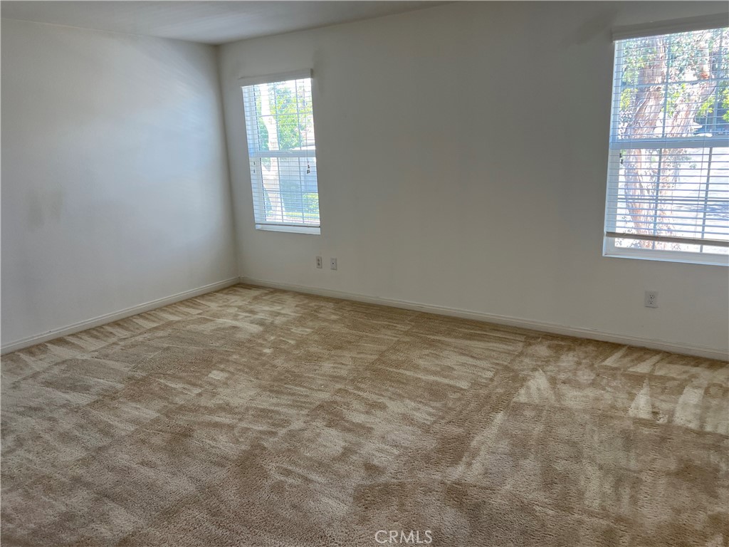 2061 E Sentinel Privado