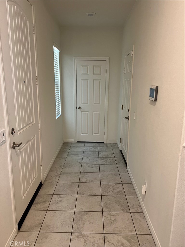 2061 E Sentinel Privado