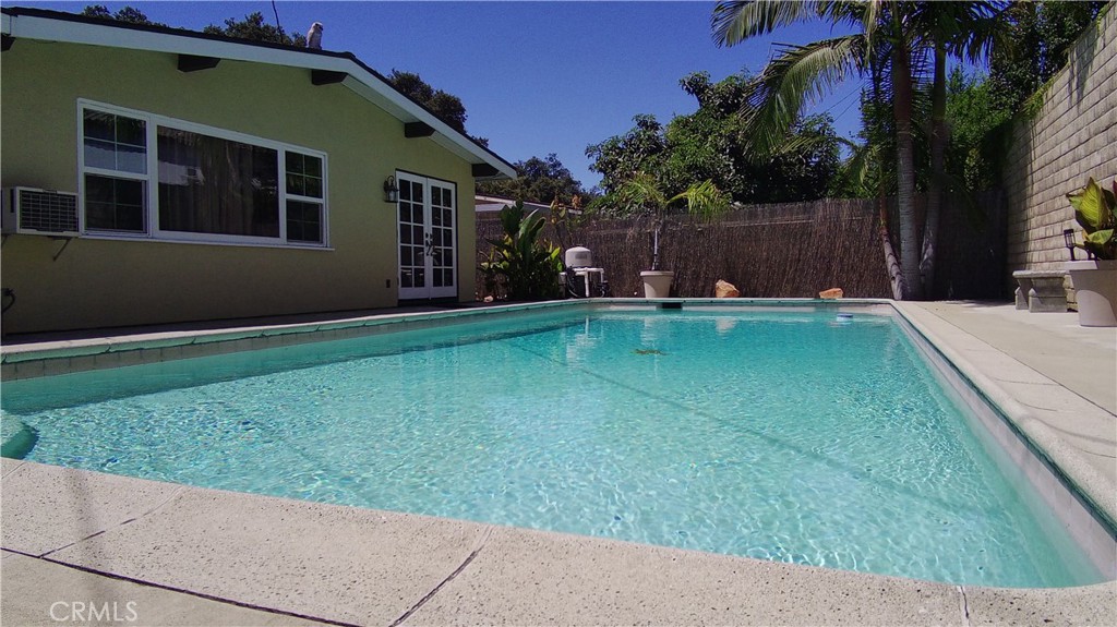 821 E Haltern Street