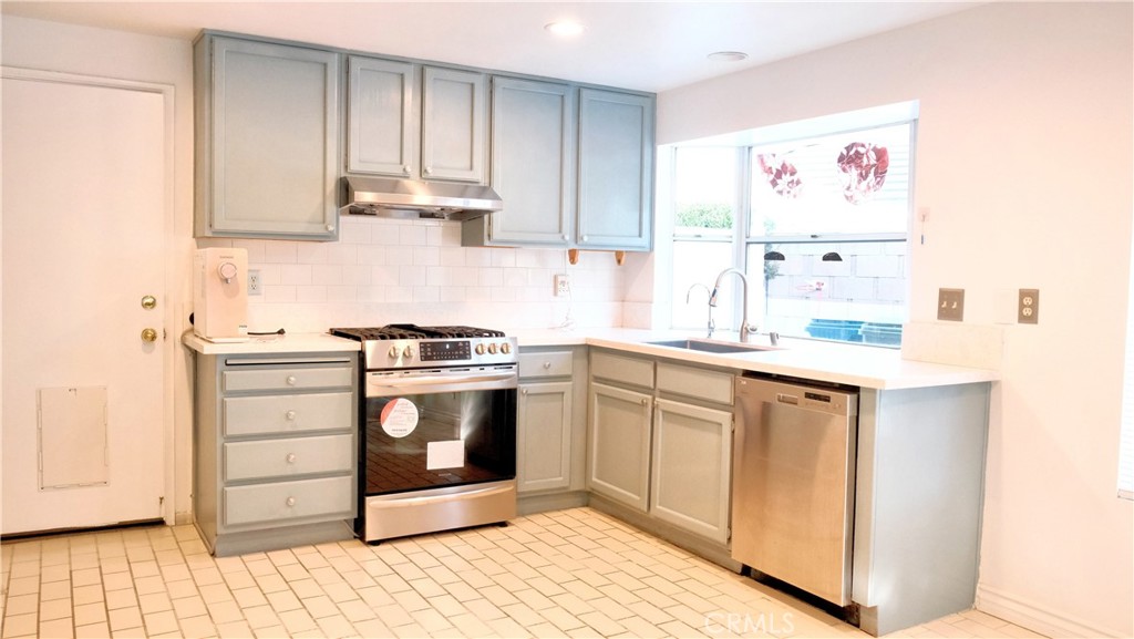 21602 Golden Poppy Court