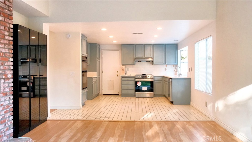 21602 Golden Poppy Court