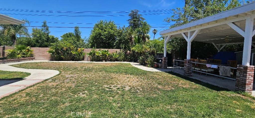 23511 Berdon Street