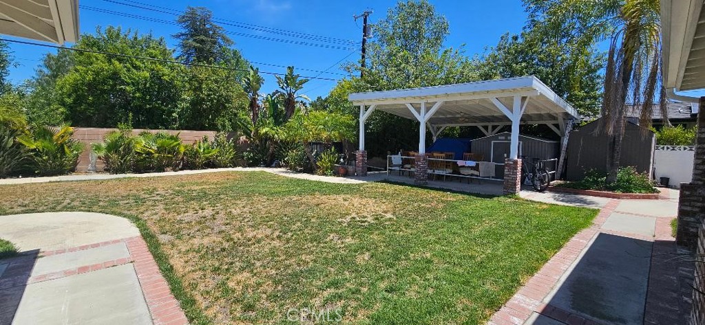 23511 Berdon Street
