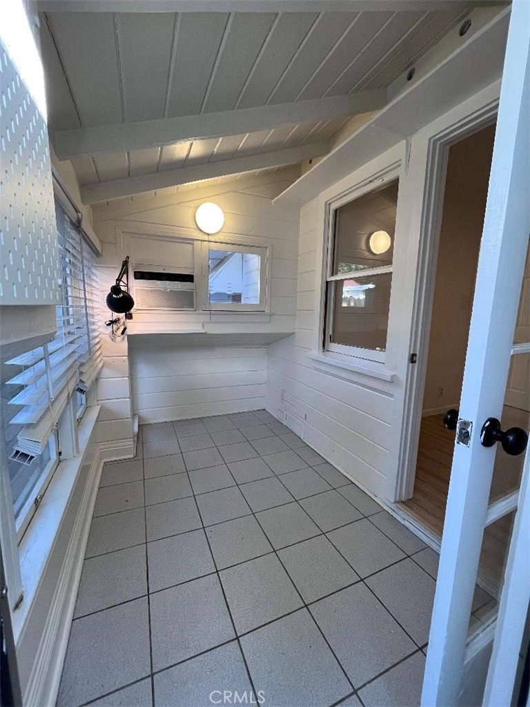 3029 Hermosa Avenue