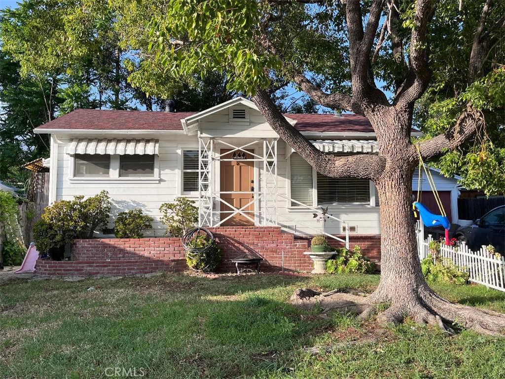 3029 Hermosa Avenue