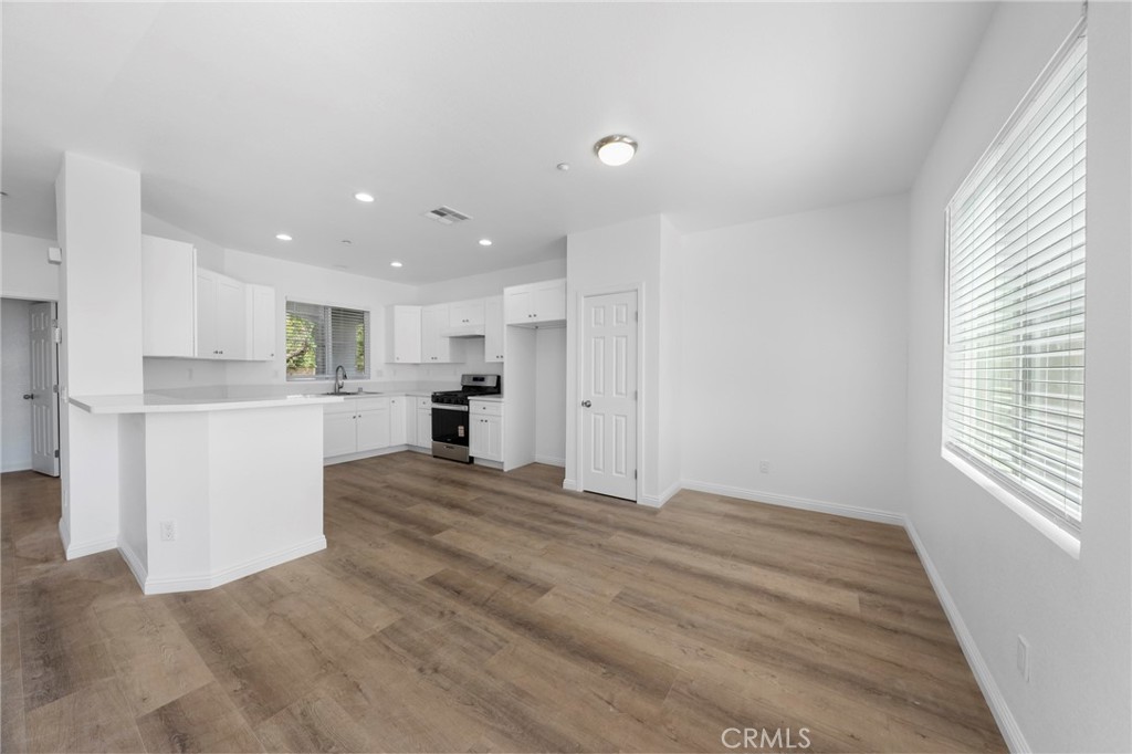 6285 Long Cove Drive