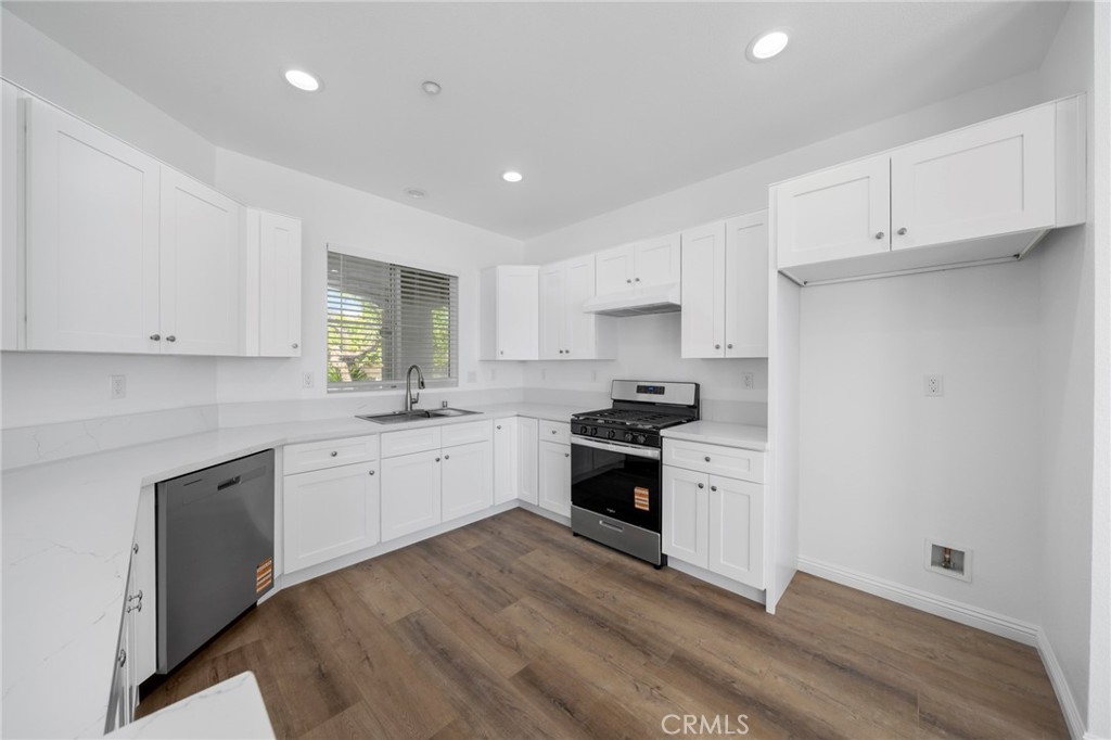 6285 Long Cove Drive
