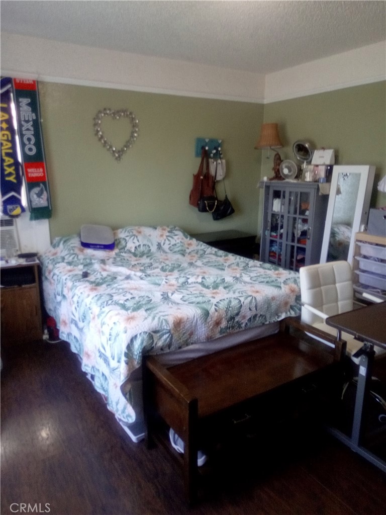 1410 W WASHINGTON Avenue