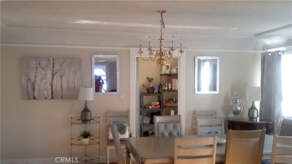 1410 W WASHINGTON Avenue