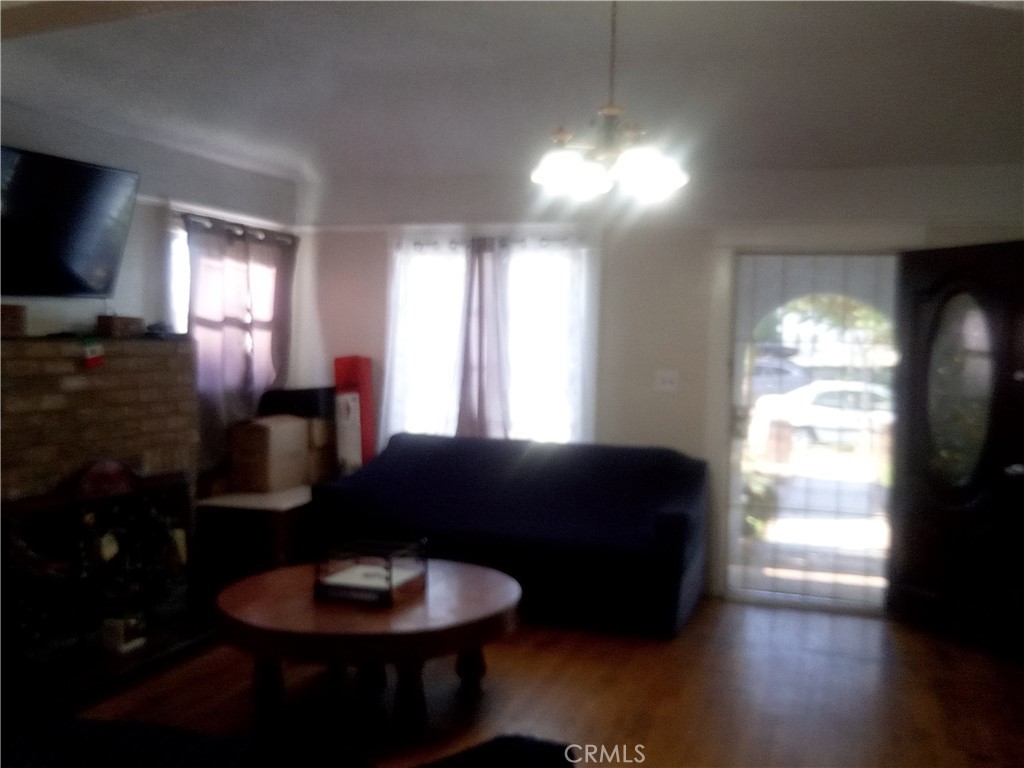 1410 W WASHINGTON Avenue