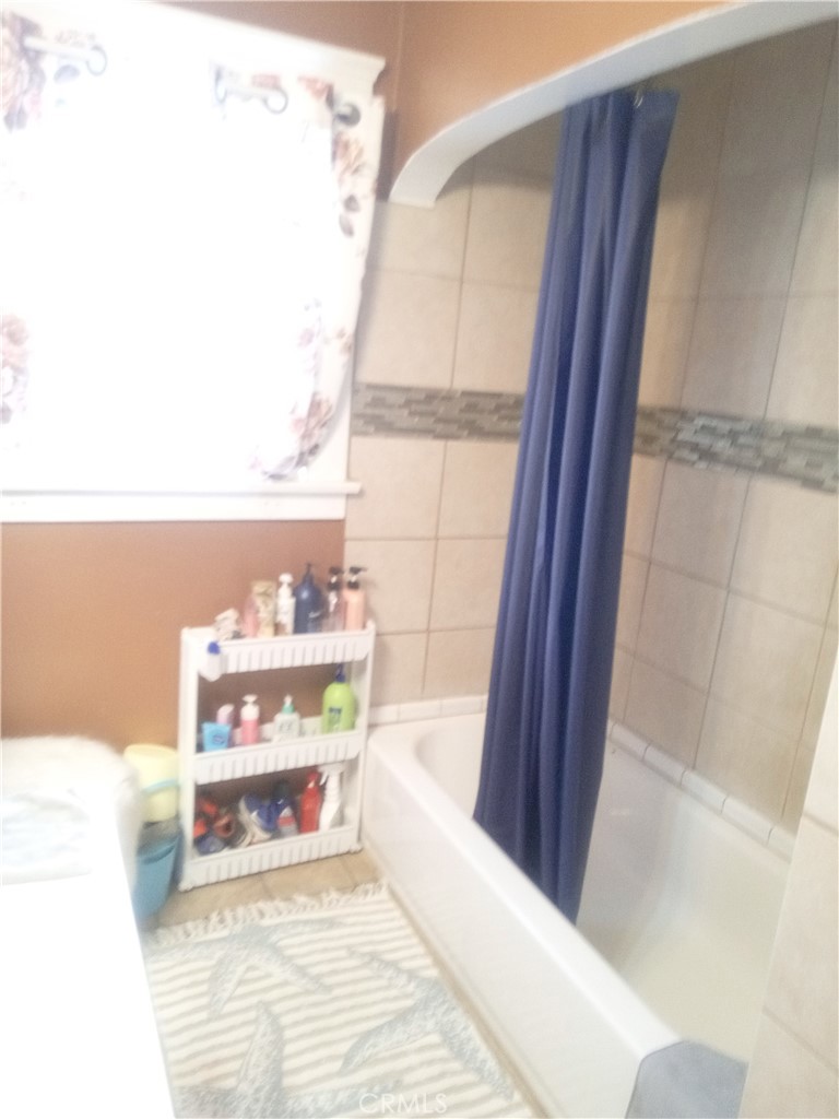 1410 W WASHINGTON Avenue