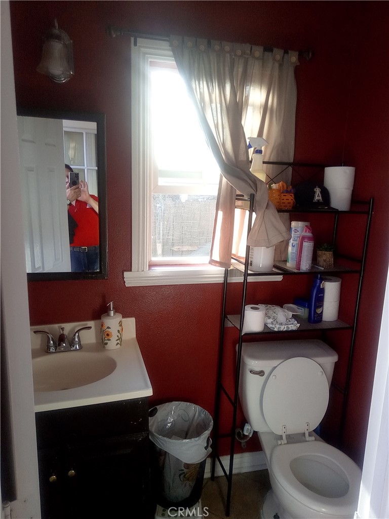 1410 W WASHINGTON Avenue