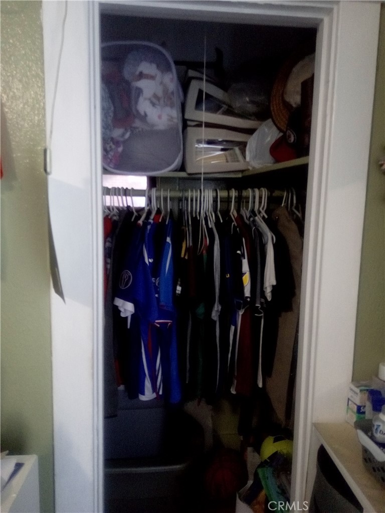 1410 W WASHINGTON Avenue