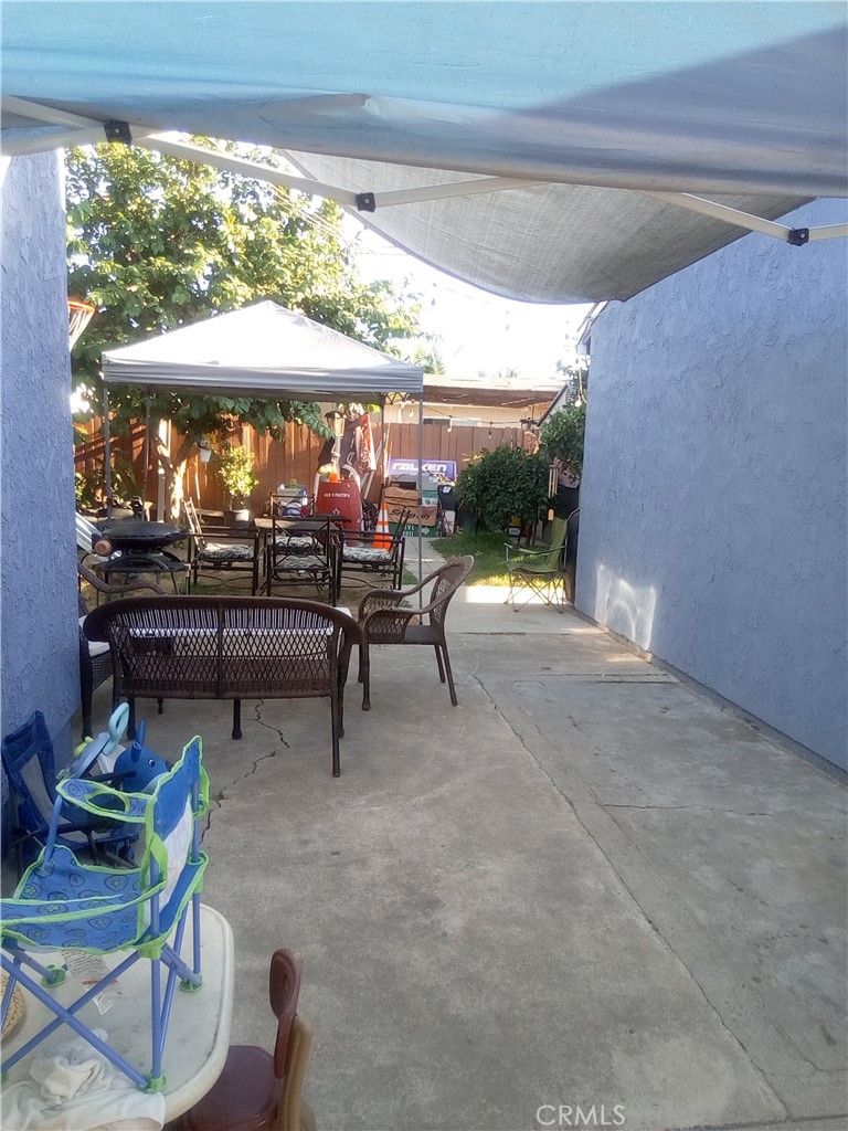 1410 W WASHINGTON Avenue