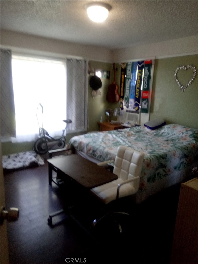 1410 W WASHINGTON Avenue