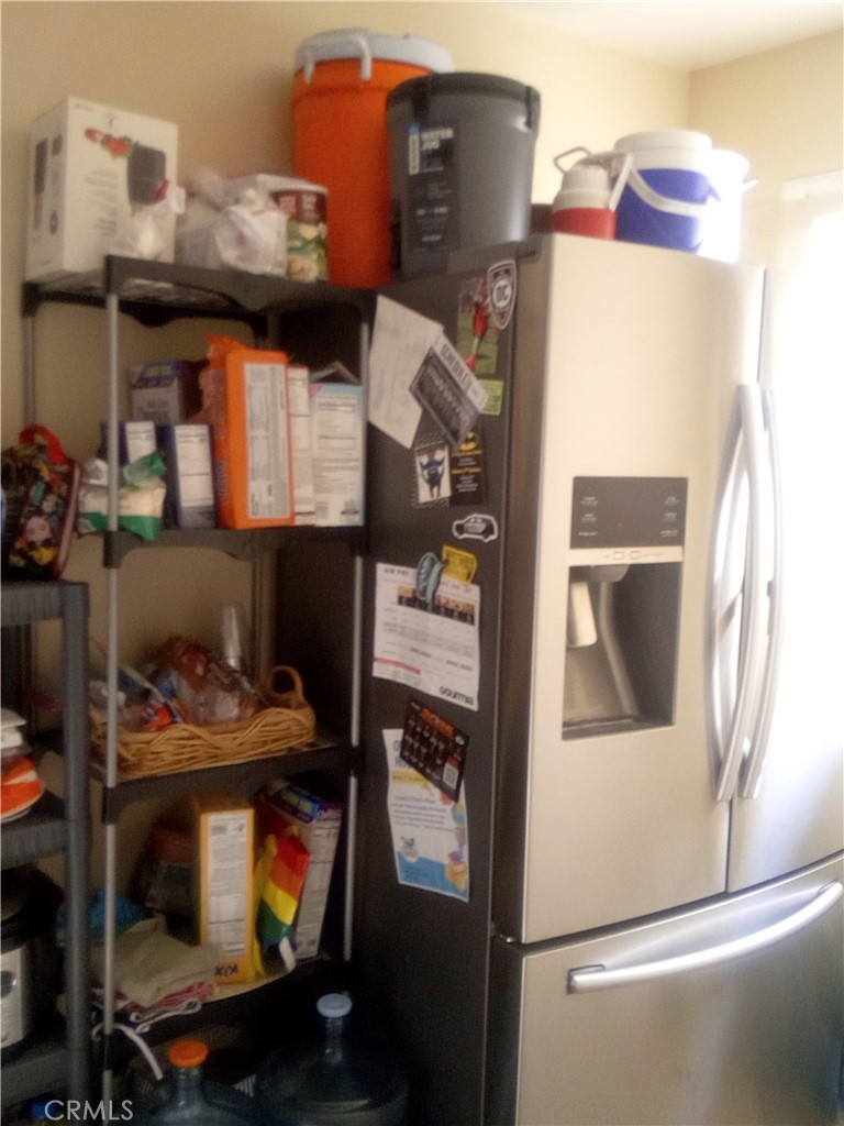 1410 W WASHINGTON Avenue