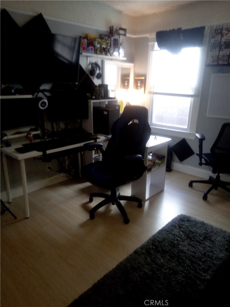 1410 W WASHINGTON Avenue